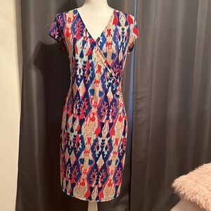 JONES New York Short Sleeved V-Neck Print Mini Dress.  Size Medium
